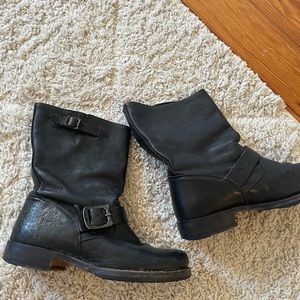 Frye Veronica boots